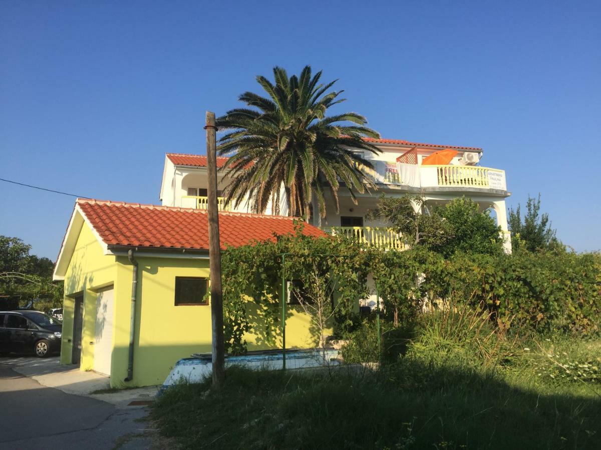 Apartmani Paulina Lopar Exterior photo